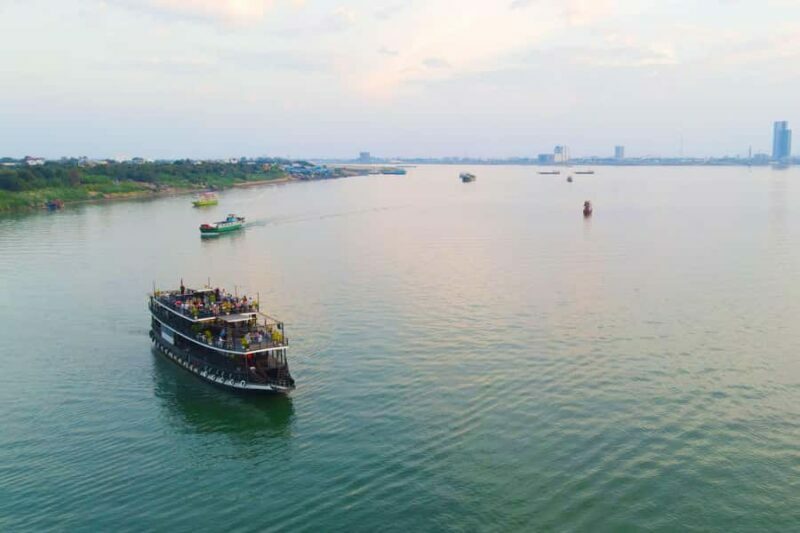 Sunset Cruise with Unlimited Beer & English Speaking Guide - Key Points