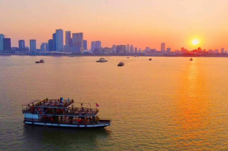 Sunset cruise with unlimited beer, soft drinks & tour guide - An Entertaining and Relaxing Way to Explore Phnom Penh