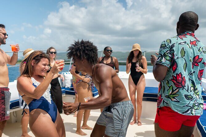 Sunset Deluxe 2-Hour Private Charter in Montego Bay, Open Bar - FAQ