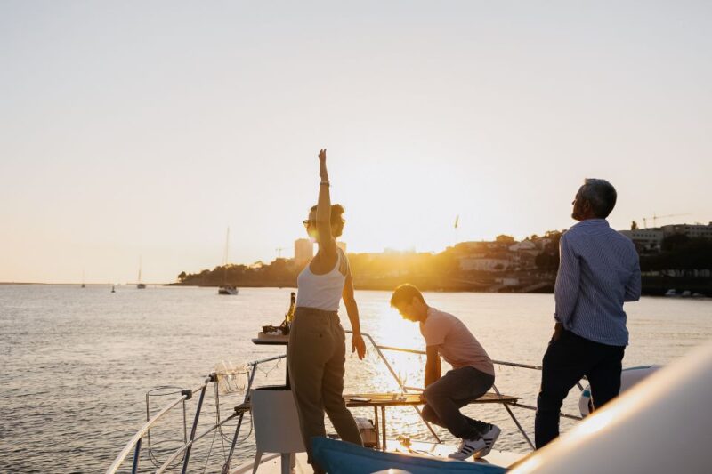 Sunset Diamante Douro River Cruise 2h - Sunset Views of Porto