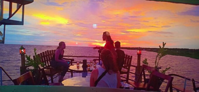 Sunset Dinner Tour: Tonle Sap Lake Floating Village - Dining Aboard Queen Tara
