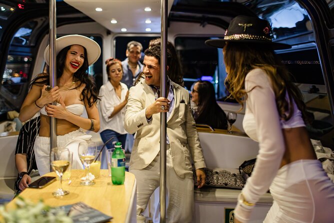 Sunset DJ Boat Party Cruise With Open Bar - Boat Capacity and Tour Duration