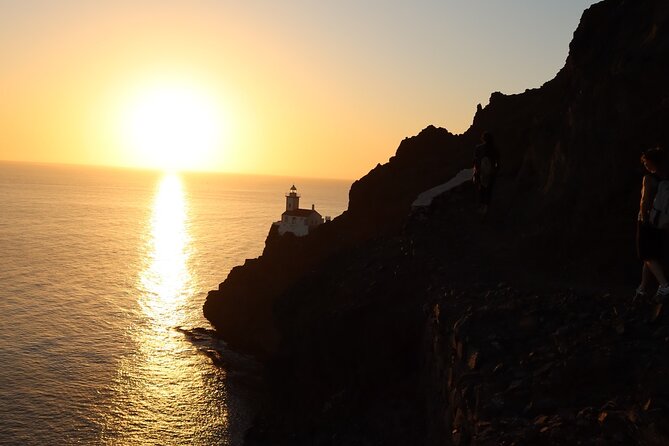 Sunset Hike to Lighthouse, Dona Amélia, São Vicente, 2h - Inclusions