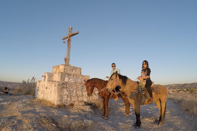 Sunset Horseback Riding Tour Through San Miguel De Allende - Exploring San Miguel De Allende