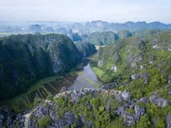 Sunset in Ninh Binh by Jeep (Trang An/Tam Coc Pick Up) - Getting to Ninh Binh
