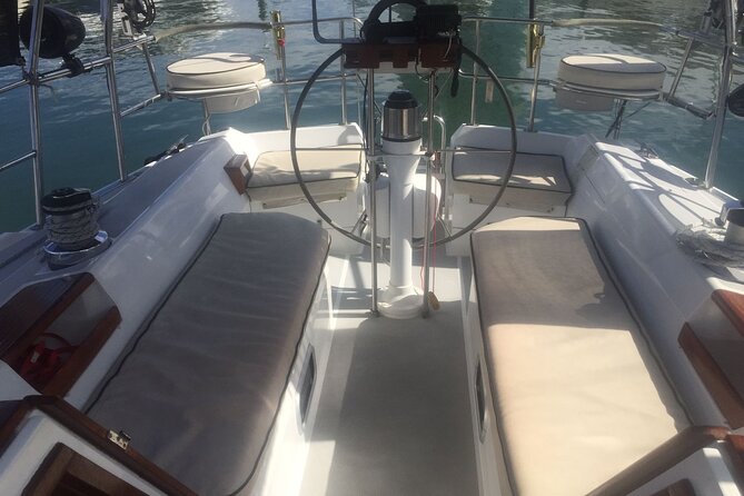 Sunset in Private Sailboat 4 Hrs up to 15 Pax - Included Amenities