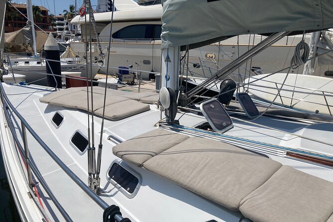 Sunset in Private Sailboat 4 Hrs up to 15 Pax - Operator Response and Alternatives