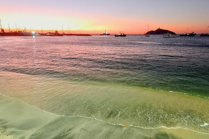 Sunset in the Bay of Santa Marta in a Sailboat - Overview and Experience