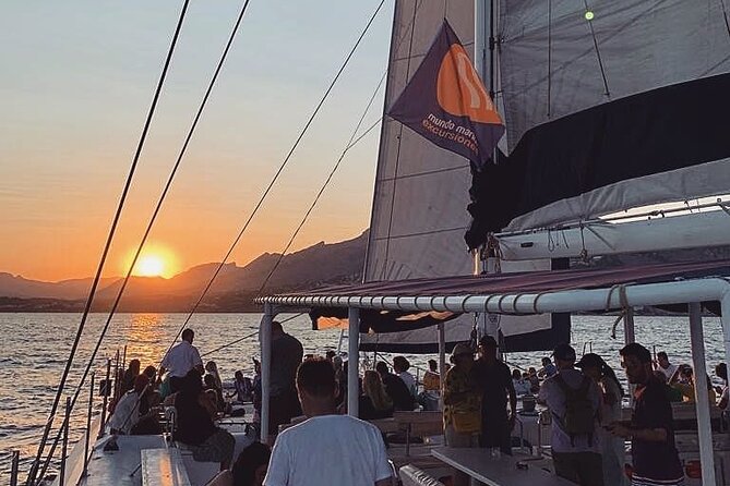 Sunset in Valencia From the Catamaran Mundo Marino - Quick Points