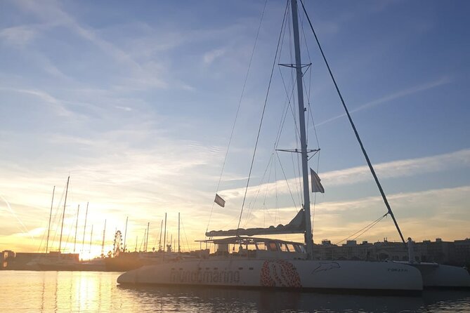 Sunset in Valencia From the Catamaran Mundo Marino - Onboard Amenities and Experiences