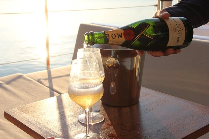 Sunset Jazz Cruise With Aperitivo in the Venice Lagoon - Admiring the Sunset and Basilica Views