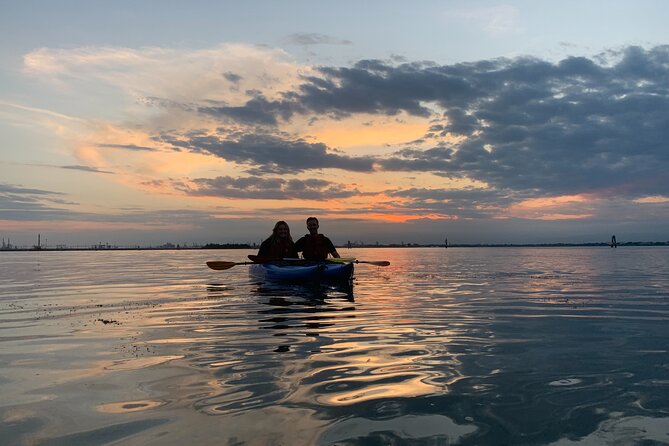 Sunset Kayak Class in Venice: Intermediate Training in the City - Class Inclusions and Requirements