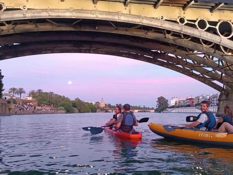 Sunset Kayak: Historic Seville, Triana and La Cartuja - Exploring Triana and La Cartuja