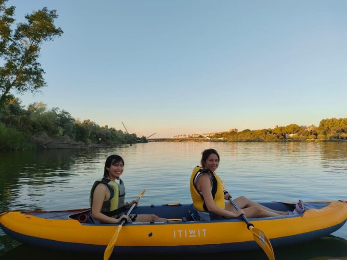Sunset Kayak: Historic Seville, Triana and La Cartuja - Convenient Booking and Cancellation Policy