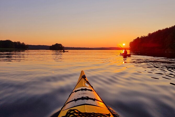 Sunset Kayak Tour With Fika on Stockholm's Lakeside - Scenic Surroundings