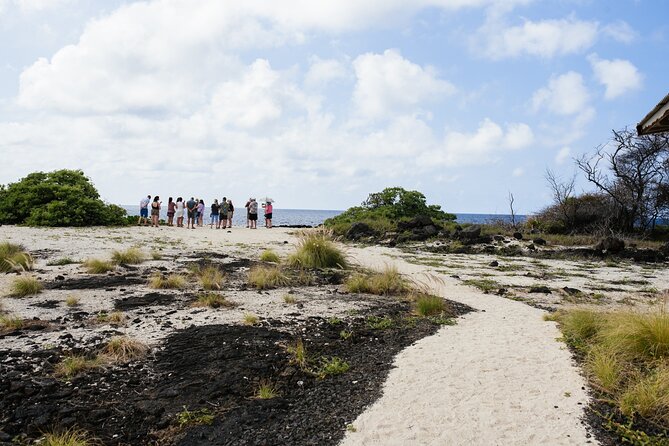 Sunset Kona Salt Farm Tour - Tour Participant Requirements