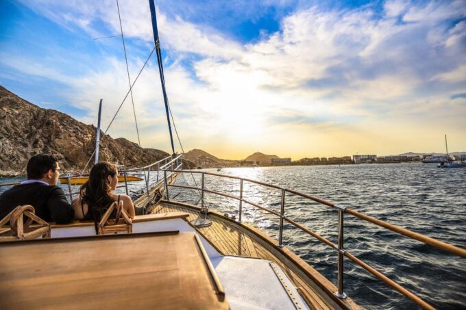Sunset on a Sailboat + Dinner With Views of the Cabo Arch - Frequently Asked Questions
