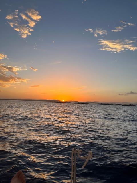 Sunset Onboard Torrevieja Bay in Exclusive Boat. - Key Points