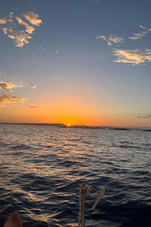 Sunset Onboard Torrevieja Bay in Exclusive Boat. - Inclusions