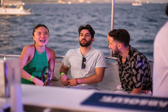 Sunset Party Cruise in Los Cabos Aboard the Pez Gato - Scenic Cruise Experience