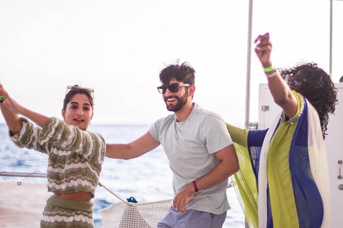 Sunset Party Cruise in Los Cabos Aboard the Pez Gato - Booking and Cancellation Policy
