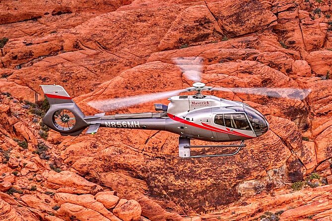 Sunset Red Rock Canyon Helicopter Tour and Champagne Toast - Inclusions and Amenities