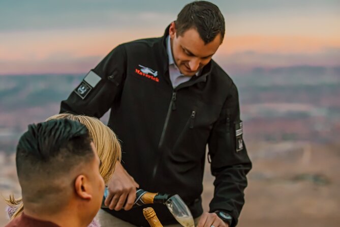 Sunset Red Rock Canyon Helicopter Tour and Champagne Toast - Planning Your Tour