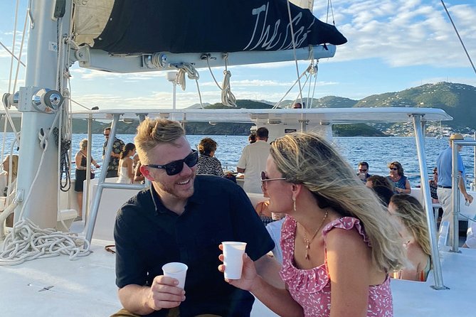 Sunset Sail With Cocktails and Appetizers - Food and Beverage Offerings