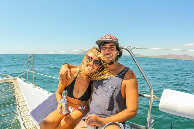 Sunset Sailing Catamaran Tour From Tamarindo - Food and Drink Options