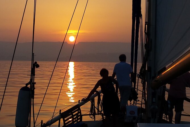 Sunset Sailing Experience in Estepona - Preparing for the Sunset Sailing Adventure