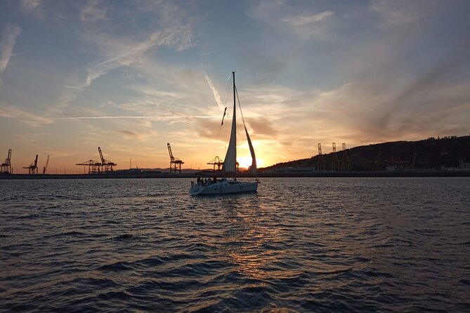 Sunset Sailing Experience With Live Sax Music in Barcelona - Memorable Experiences
