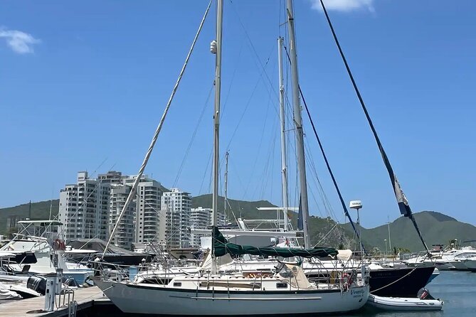 Sunset Sailing Santa Marta Bay - Preparing for the Sunset Cruise