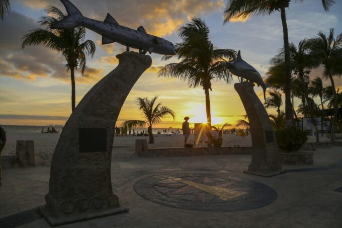 Sunset Sailing to Isla Mujeres With Cancún Transfer - Additional Information