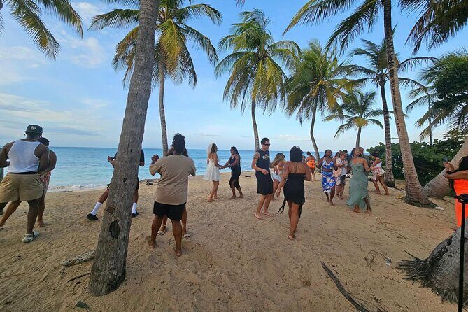 Sunset Salsa Beach Class in San Juan - An In-Depth Look at the Sunset Salsa Beach Class