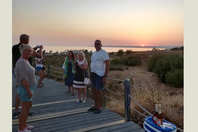 Sunset Tour - Champagne and Traditional Dinner - Customization Options