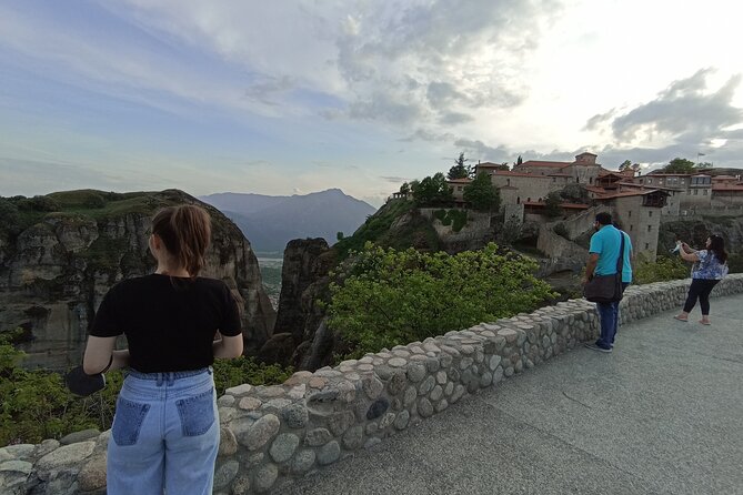 Sunset Tour to Meteora With Photo Stops - Savoring Local Culinary Delights