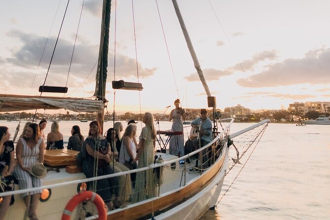Sunset Tour With Live Music - Meeting and End Point