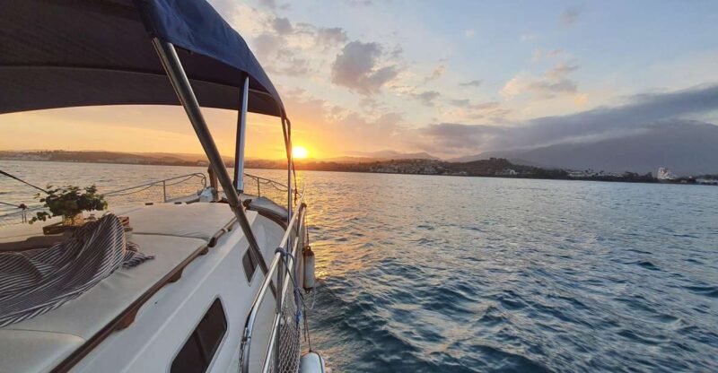Sunset Trip + Cava + Tapas Tasting (Light Dinner Cruise) - Inclusions and Amenities