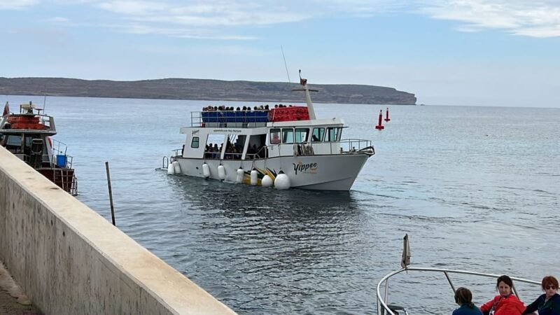 Sunset Tuk Tuk Tour in Gozo & Blue Lagoon (Comino) - Languages and Accessibility