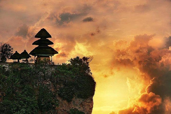 Sunset Uluwatu Temple and Kecak Fired Dance Show - Kecak Dance Performance