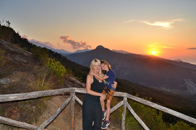 Sunset With BBQ Jeep Excursions - Informative and Passionate Tour Guide