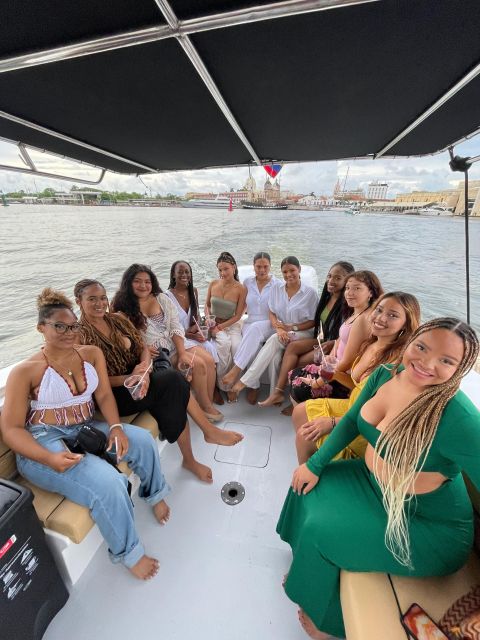 Sunsets Boat Party: Around Bocagrande Bay - Tour Experience