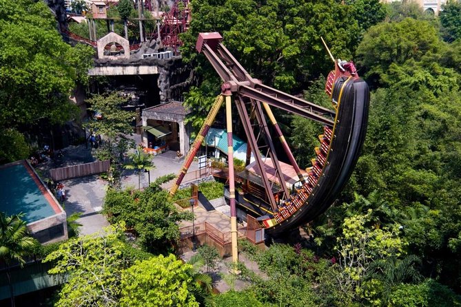 Sunway Lagoon Theme Park - Rides and Attractions