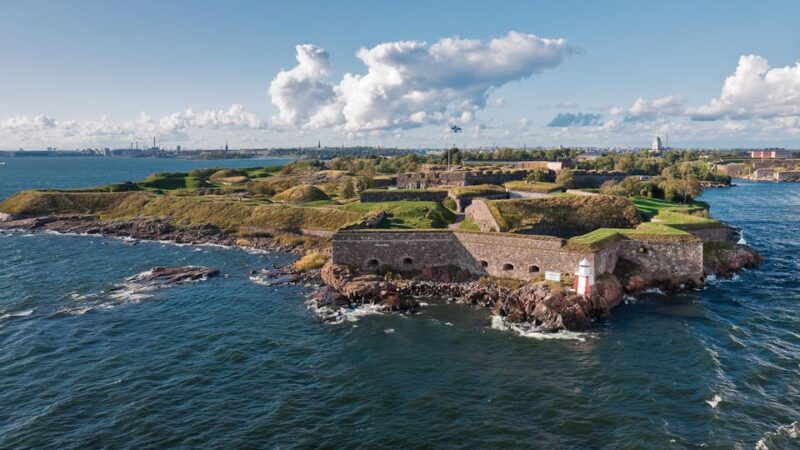 Suomenlinna: Guided Walking Tour With an Authorized Guide - Duration and Coverage