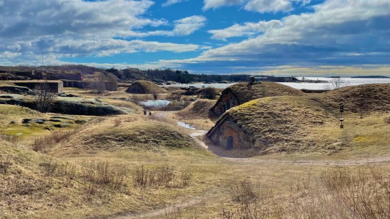 Suomenlinna Tour in French With Doro - Tour Experience and Insights