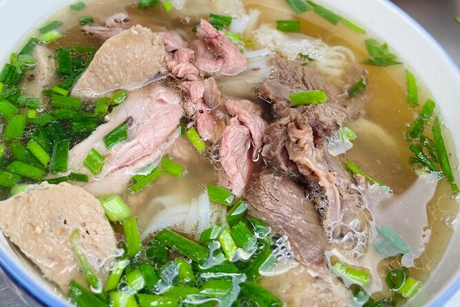 Super Niche Saigon Food Tour With Zero Tourist Insight - Main Courses