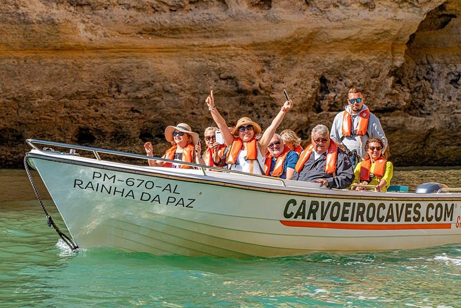 Superb Private Caves Tour With Highly Skilled Skipper - Capturing Memorable Photos