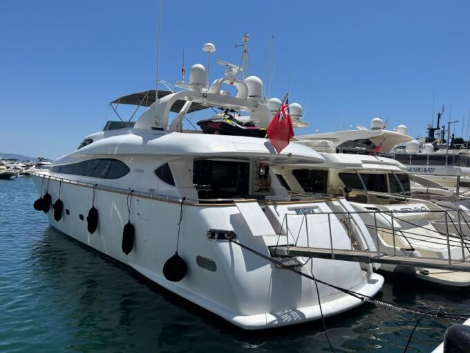 Superyacht 8 Hour Charter:12 Passengers:Drinks and Food Inc. - Passenger Restrictions and Prohibited Items