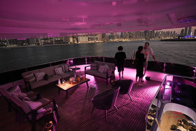 Superyacht Experience in Dubai With Dinner and Live Music - Included Amenities and Experiences