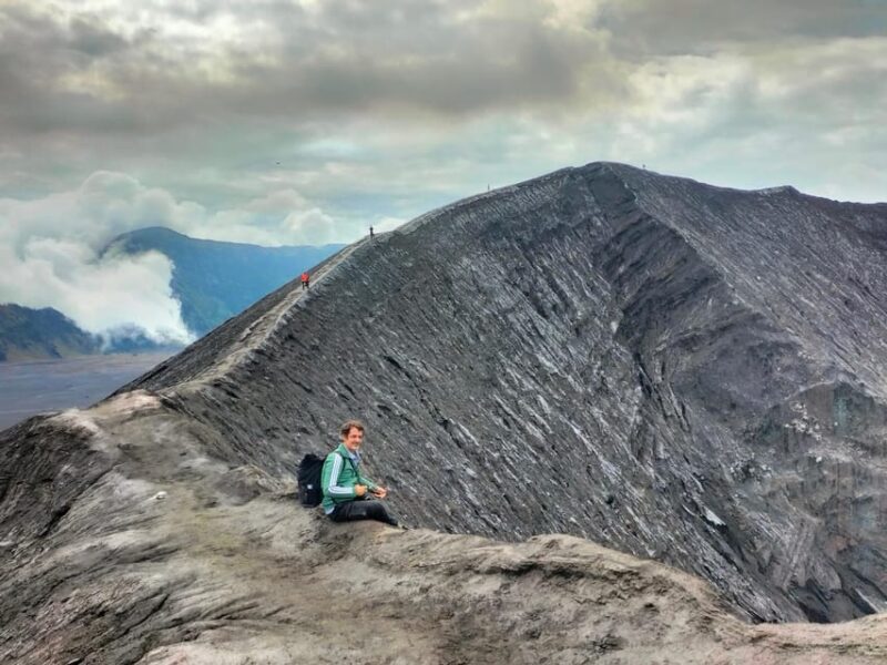 Surabaya: Mount Bromo Sunrise 1-Day Group Tour - Recommended Attire and Gear
